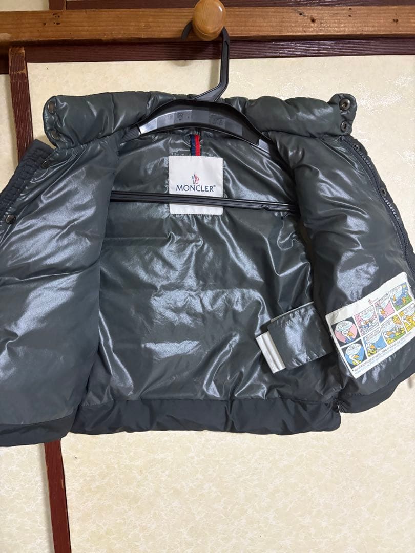 MONCLER ダウンベスト　グレー　子供服