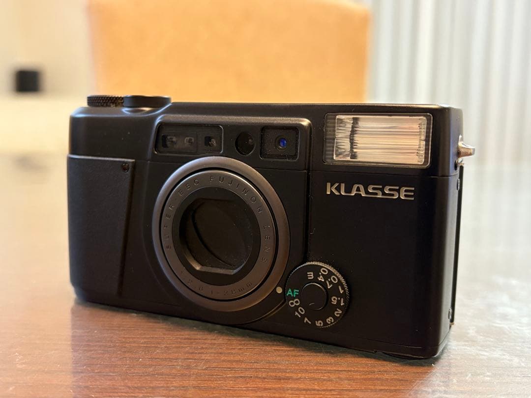 ひ*ら様 【値下げ】富士フイルム フィルムコンパクトカメラ KLASSE ブラッ