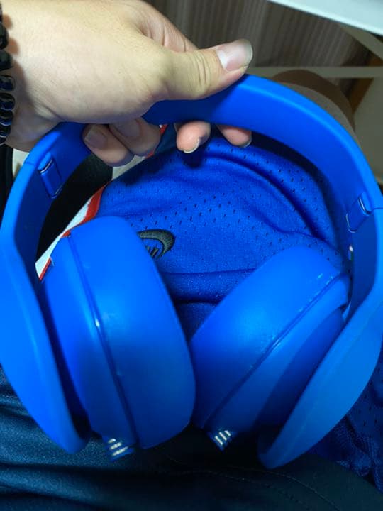 アディダス ヘッドホン  値下げ中