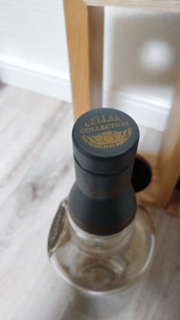 グレンリべット セラーコレクション 1973 空瓶 木箱付き