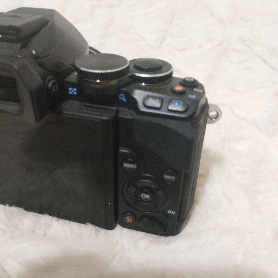 OLYMPUS OM-D デジタル一眼レフカメラ