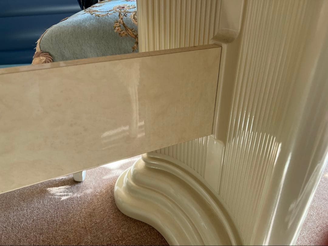 サルタレッリフローレンス ダイニングテーブルアイボリー イタリア 145cm