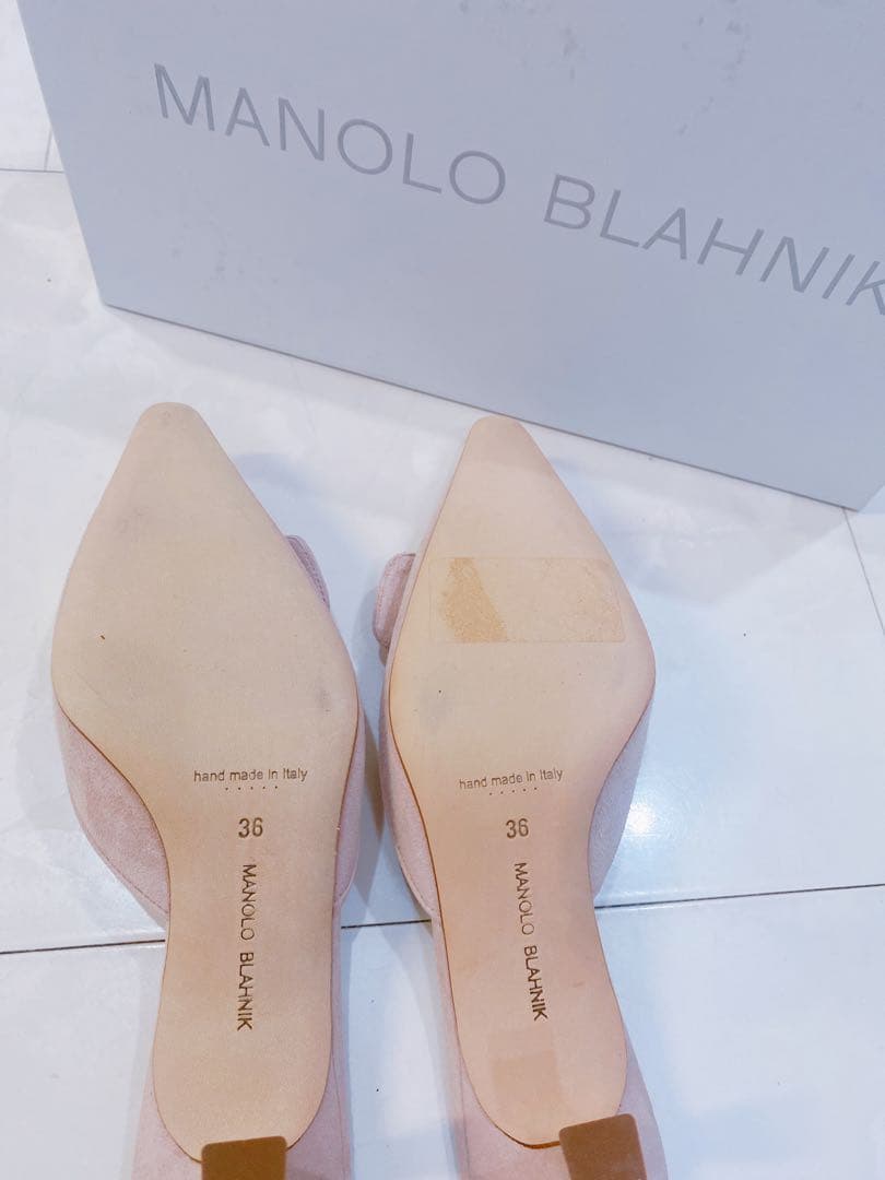 マノロブラニク ☆メイセール36未使用ペールピンク5センチヒール