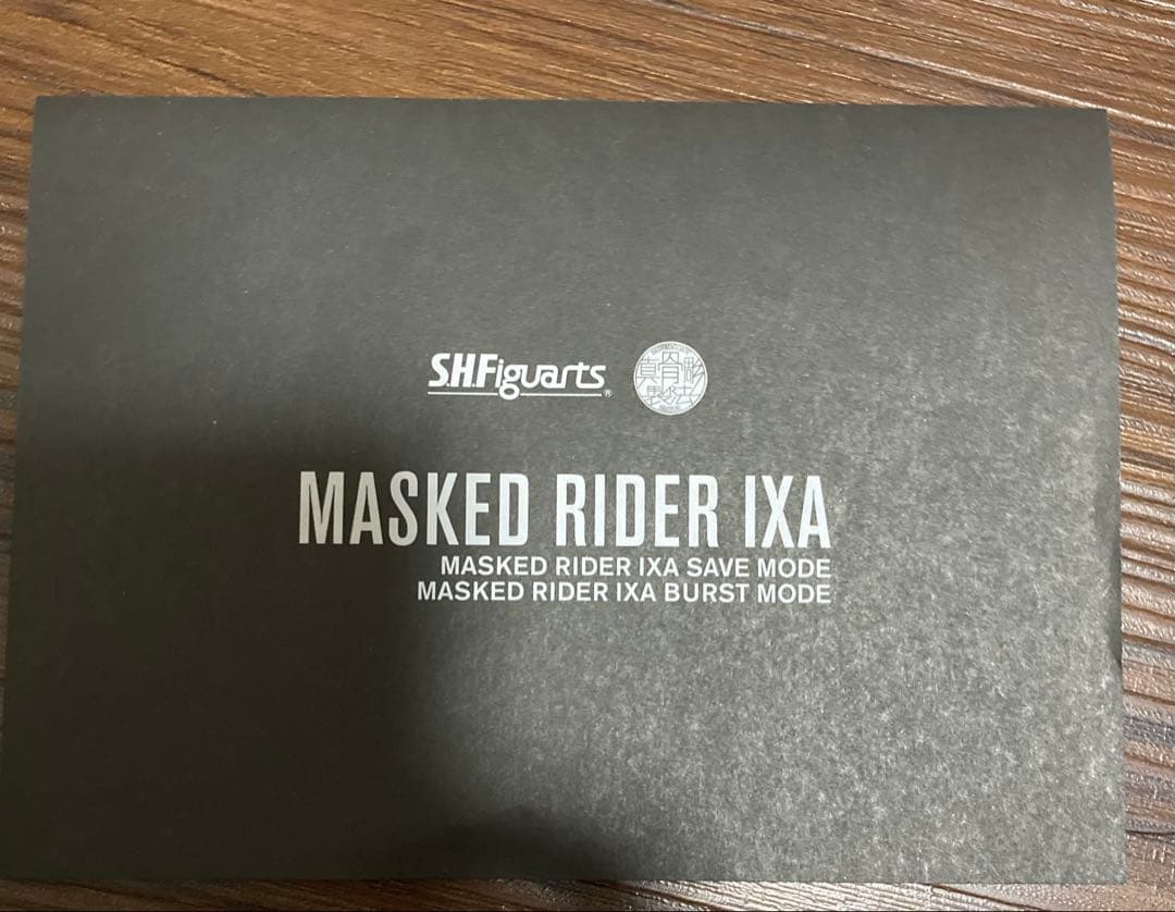 S.H.Figuarts 真骨彫　仮面ライダーイクサ