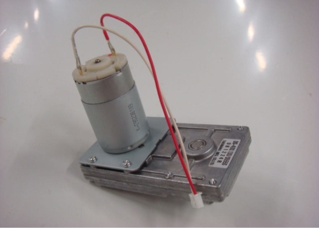 メダルホッパー用ギヤードモーター