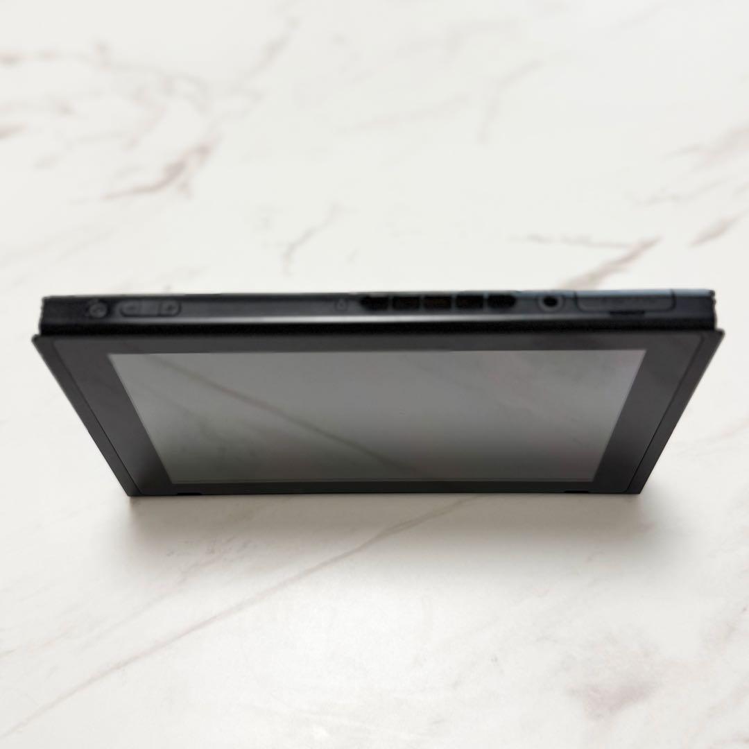 2017年度　Nintendo Switch ニンテンドー　スイッチ　本体のみ