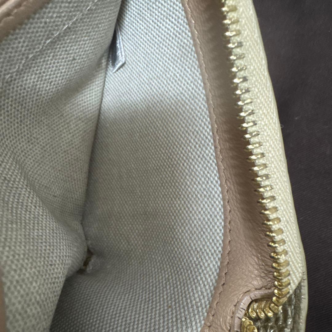 jimmy choo 財布　スタッズ　ゴールド