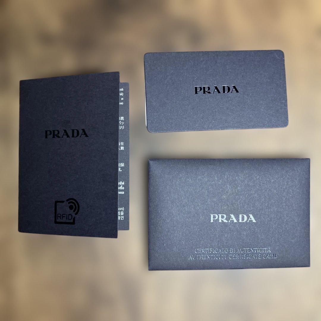 【早い者勝ち】PRADA SAFFIANO バイカラー 二つ折り財布
