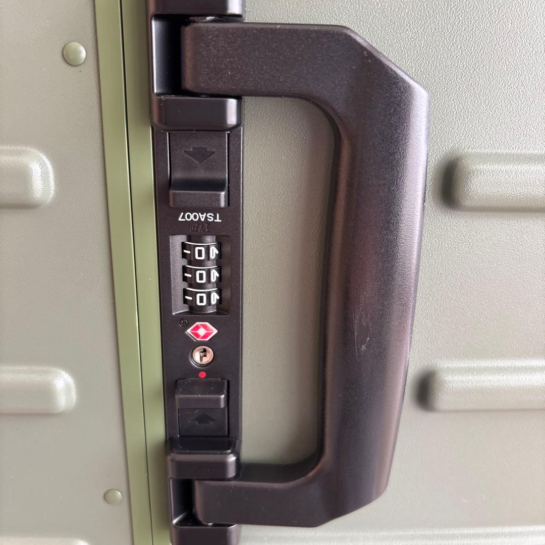 ソルガード スーツケース 91L（グリーン）