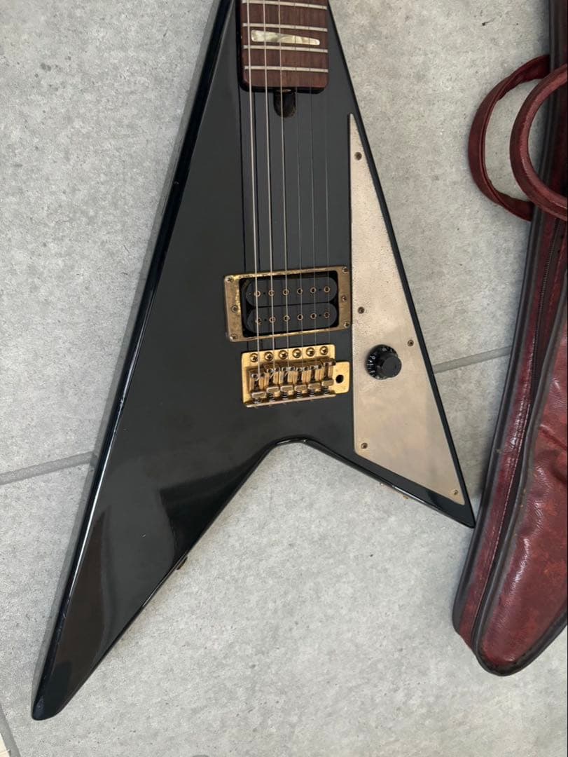 Aria Pro2 エレキギター フライングV ケース付き 楽器 ヴィンテージ