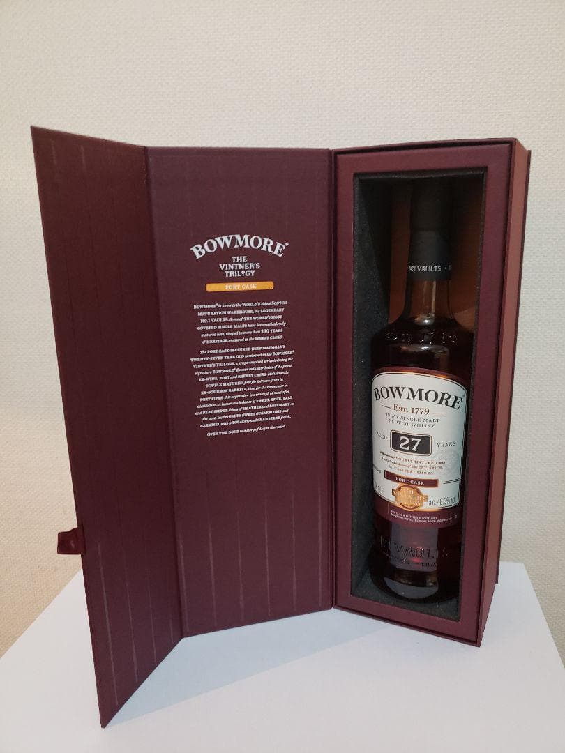【希少】ボウモア　27年　ポートカスク　化粧箱入り　贈り物にも　BOWNORE
