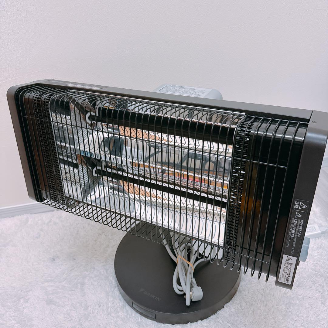 【美品】ダイキン 遠赤外線暖房機 セラムヒート ERFT11ZS-T 2023年