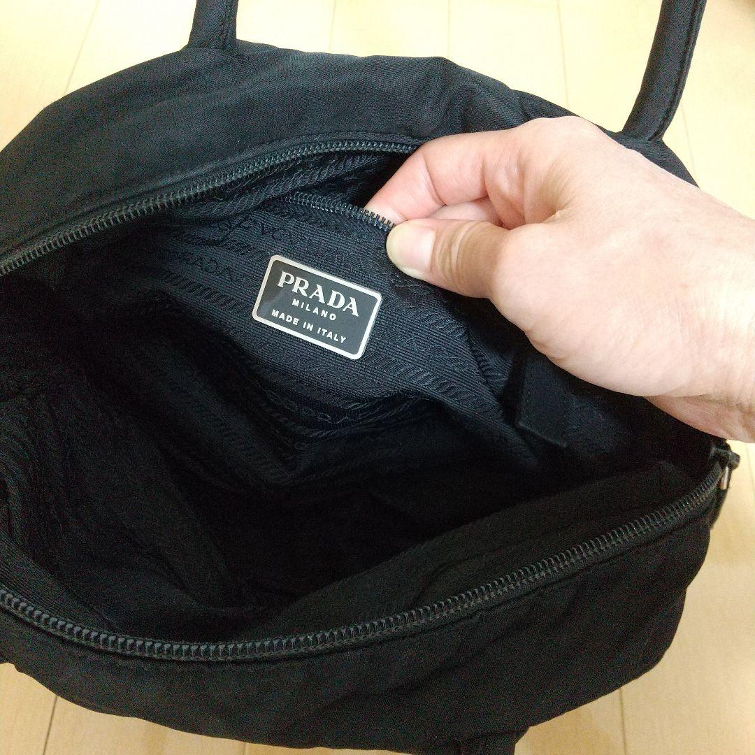 PRADA ブラック ハンドバッグ
