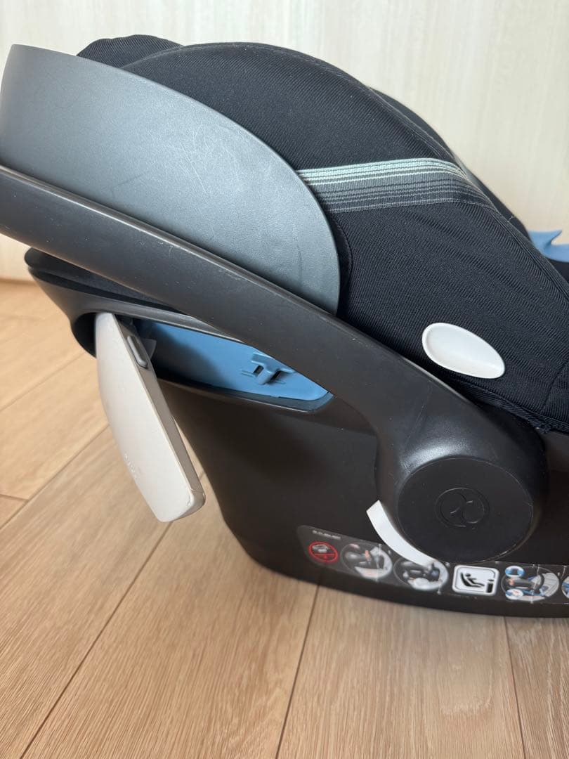 Cybex Aton M iSize チャイルドシート&リベルアダプター