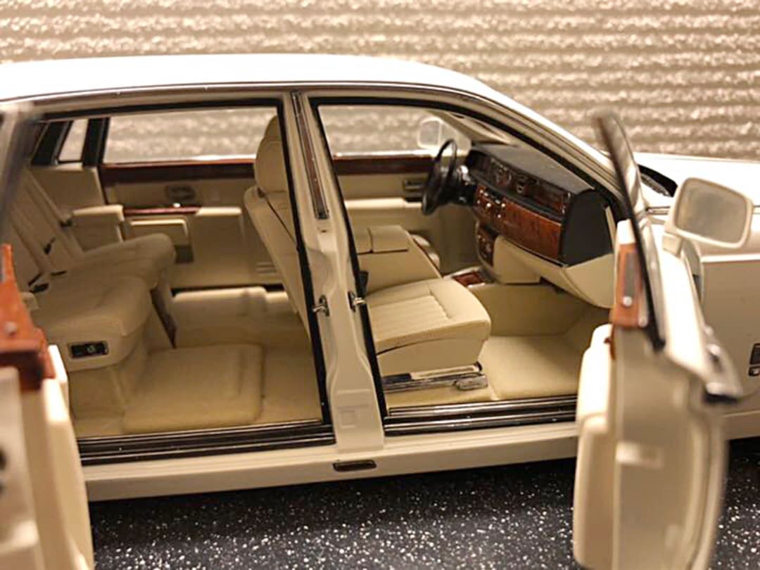 1/18 京商　ロールスロイスファントム　超深リムカスタム