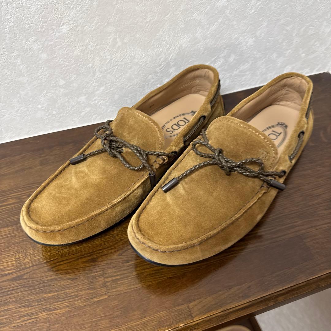 TOD'S ブラウンスエード ローファー