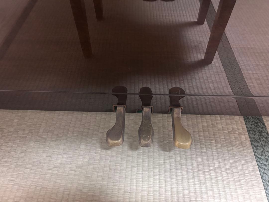 Atlas アップライトピアノ 茶色　椅子付き