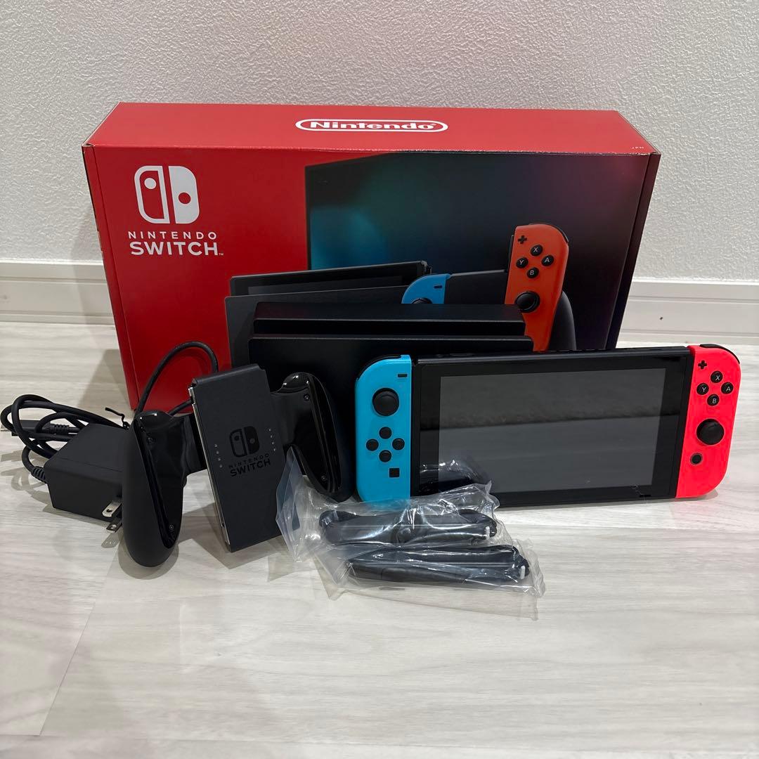 【美品】Nintendo Switch 本体　HDMIケーブルなし