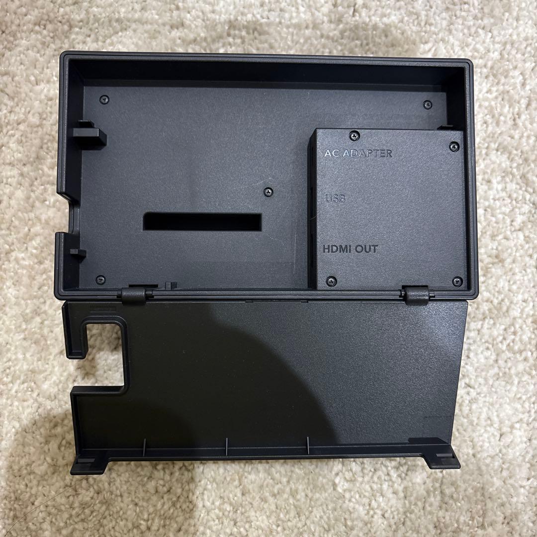 【美品】Nintendo Switch 本体　HDMIケーブルなし