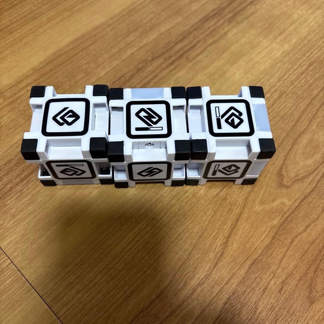 ココロボ ホワイト/シルバー ミニカー