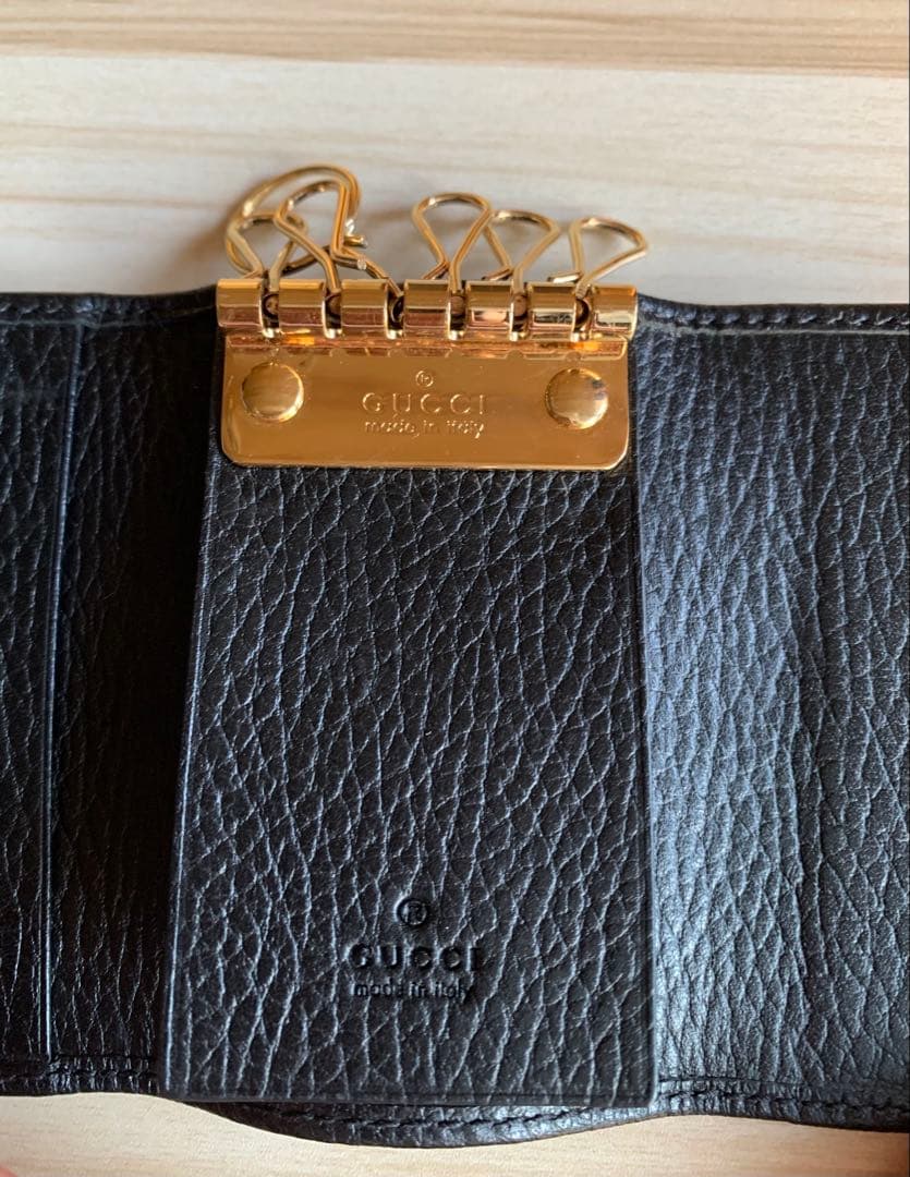 GUCCI 黒 レザー キーケース 本体