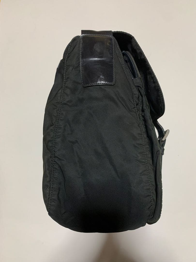 P*v様 PRADA　ショルダーバッグ　黒