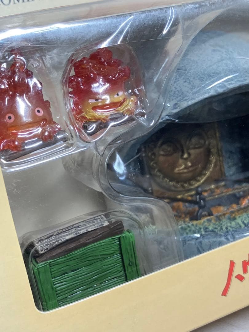 ハウルの動く城 ジブリ カルシファー 暖炉 コミニカ フィギュア