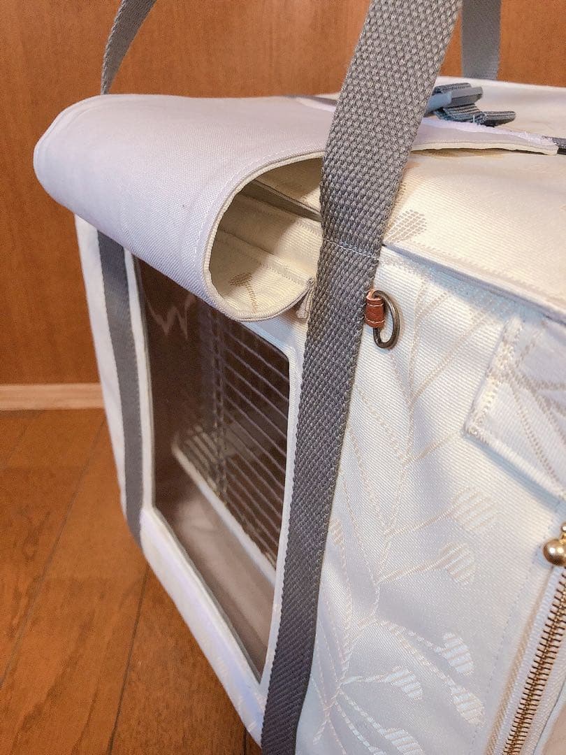 pike様 体調不良時の通院や災害避難用に便利な遮光キャリーバッグ