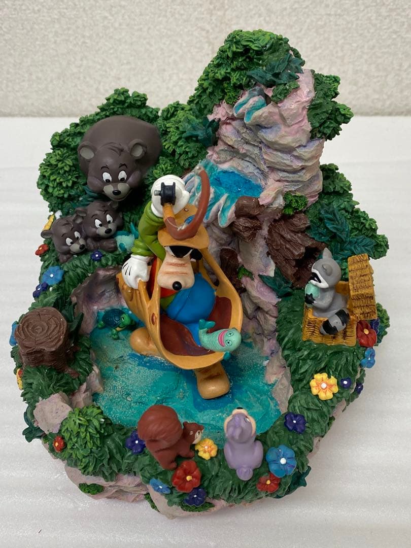 3-2886 廃盤品 ディズニー フィギュア グーフィー森の動物達 釣り 滝置物