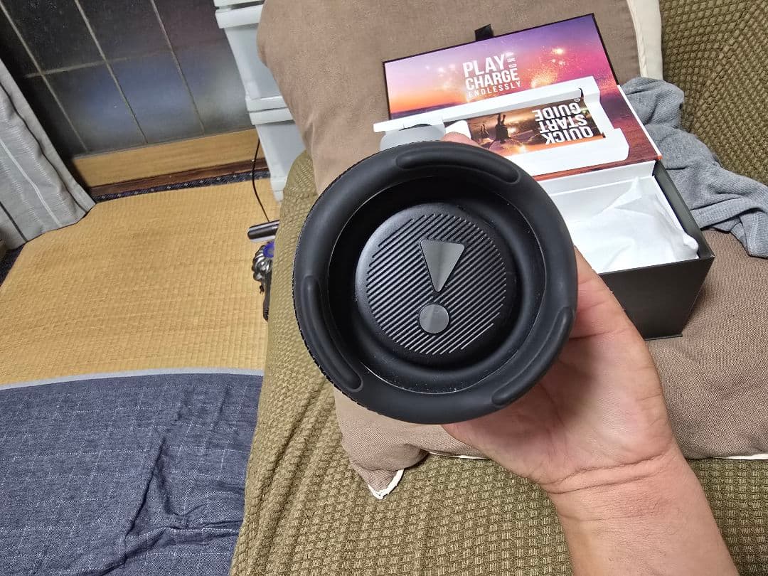 JBL Charge 5 スピーカー ブラック　シリコンケース付き