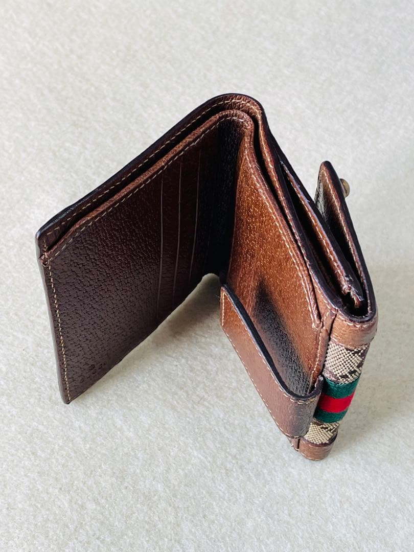 美品　GUCCI 二つ折り財布 シェリー　グッチ