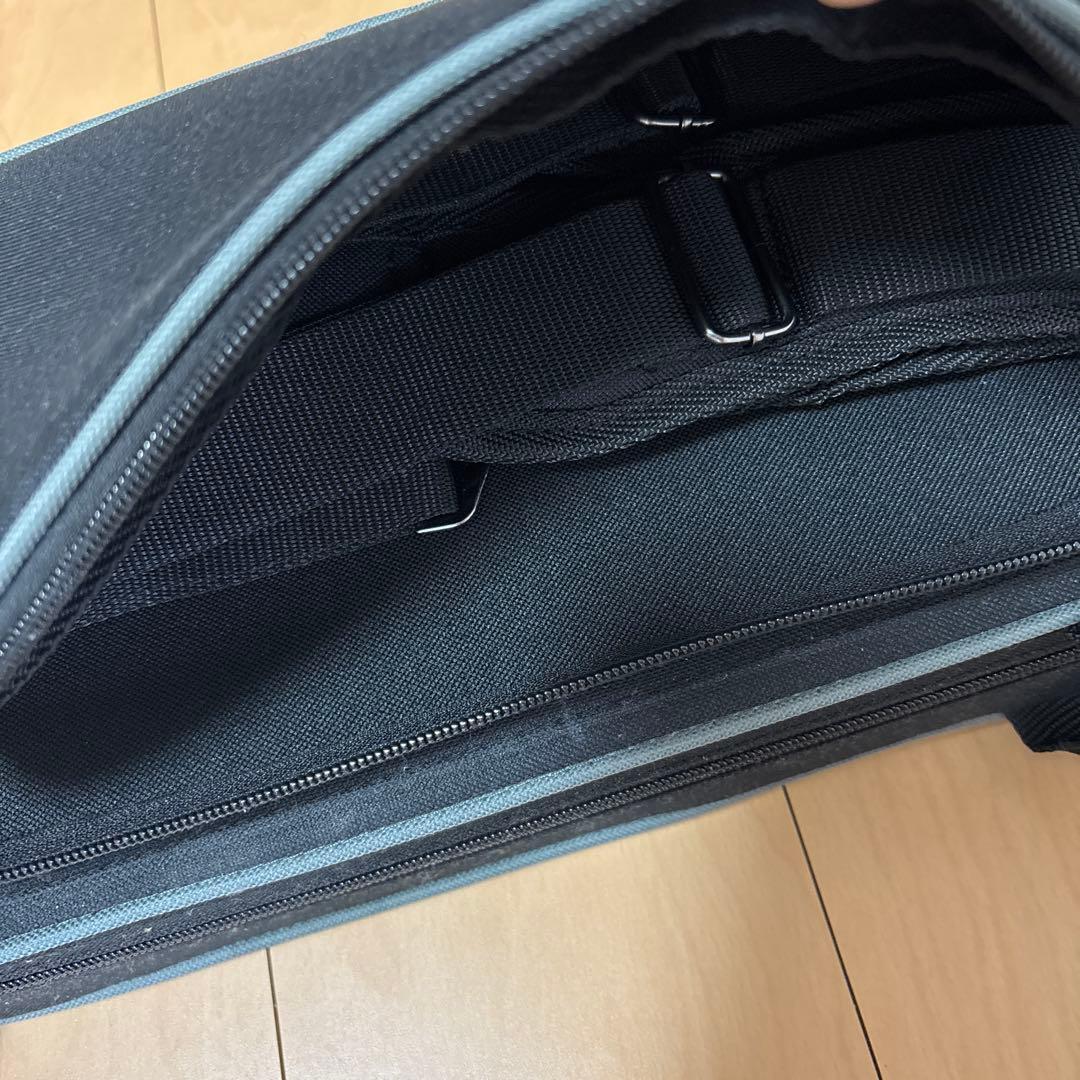 二胡紫檀　極上の高音！音色　ケース ナイロン製 パッド入り金色アジャスター付き