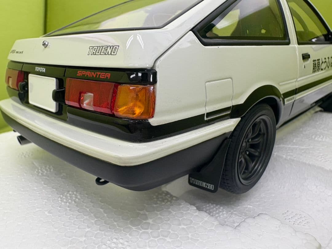 1/18オートアートスプリンタートレノ86イニシャルDファイナルver