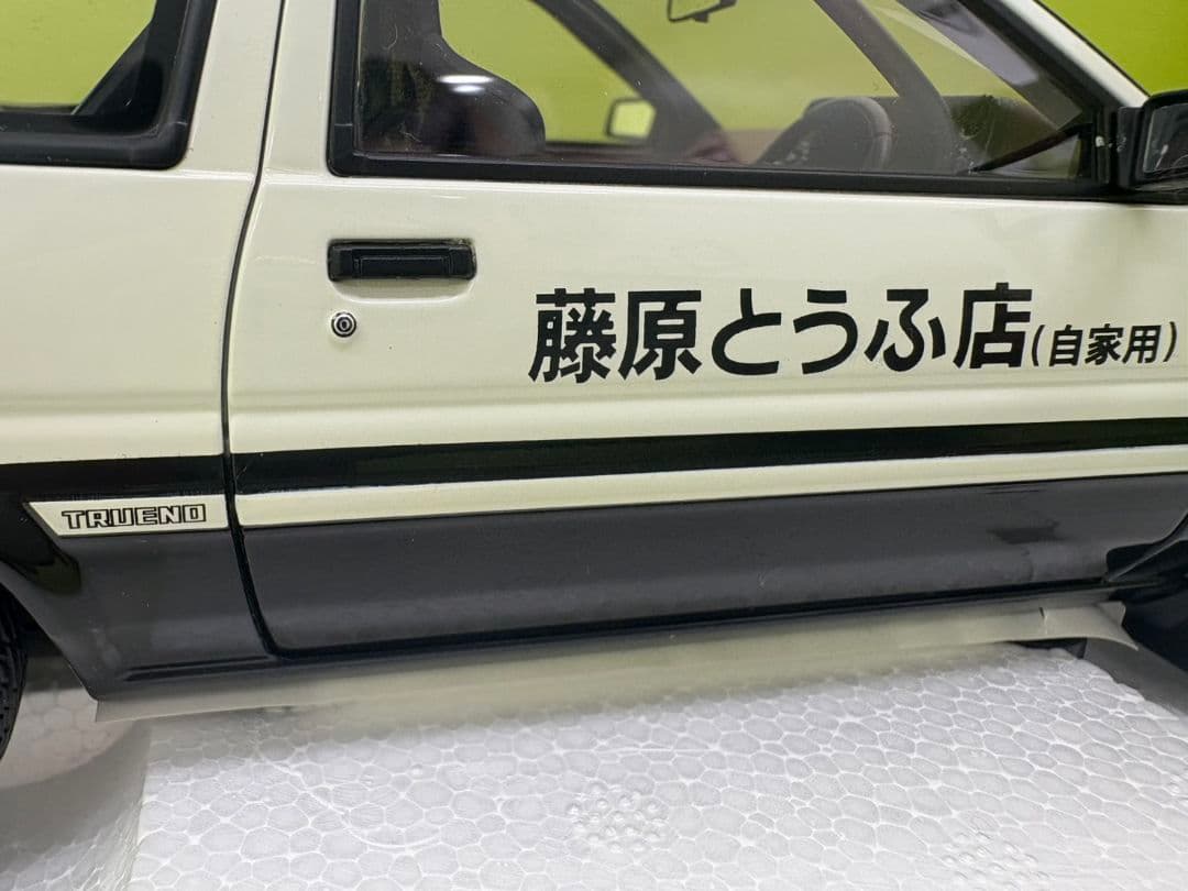 1/18オートアートスプリンタートレノ86イニシャルDファイナルver