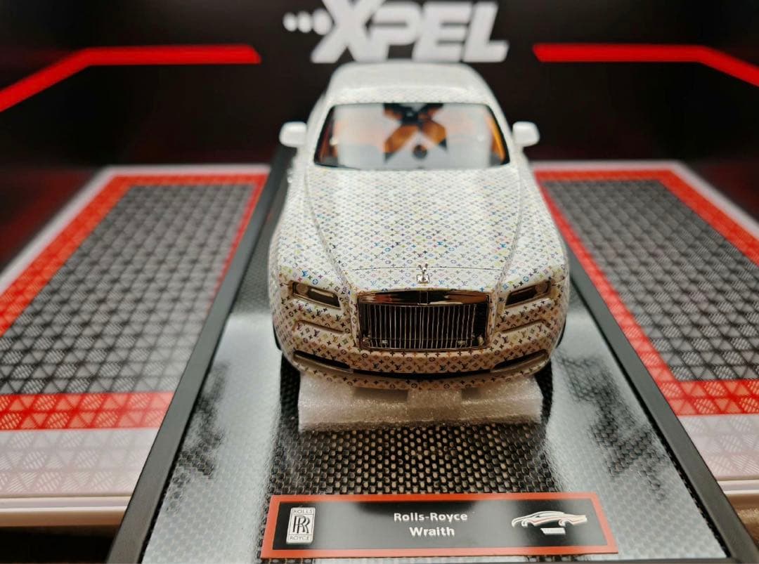 ルイ・ヴィトン特注　1/18ミニカー　ロールスロイス ウランス