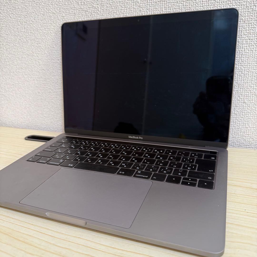 【24時間以内発送】MacBook pro 2019 13インチ　本体のみ