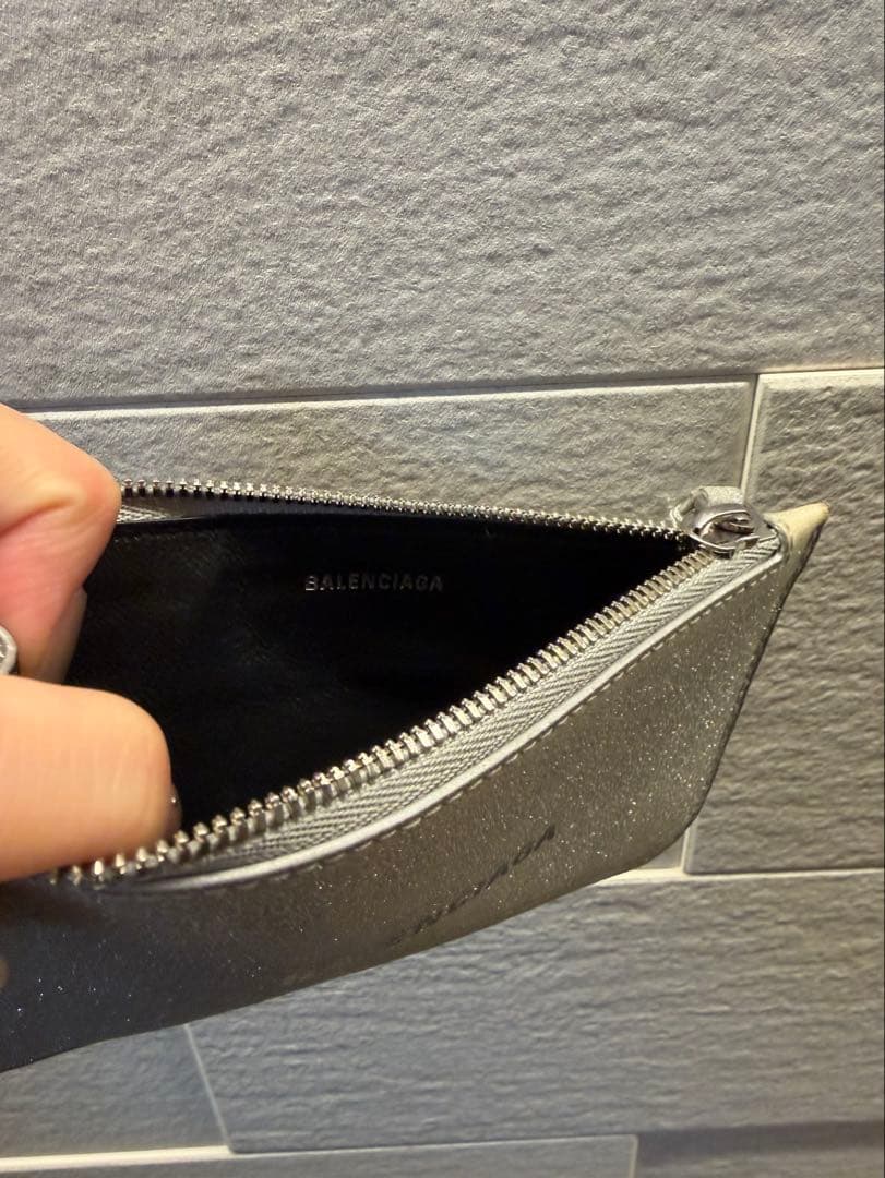 BALENCIAGA シルバー ケース