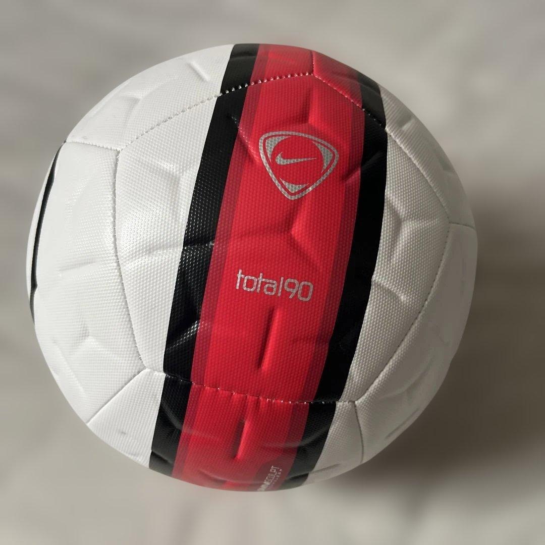 ナイキ　サッカーボール