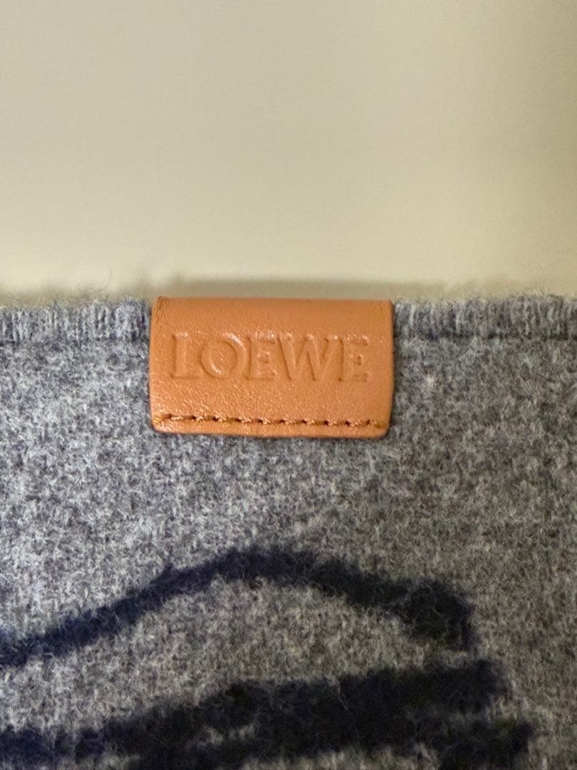 ロエベ　ウールカシミアマフラー