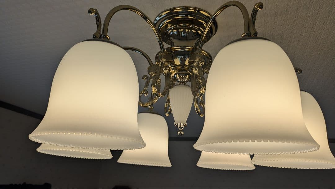 y530　アンティーク調　シャンデリア　ナショナル　6灯