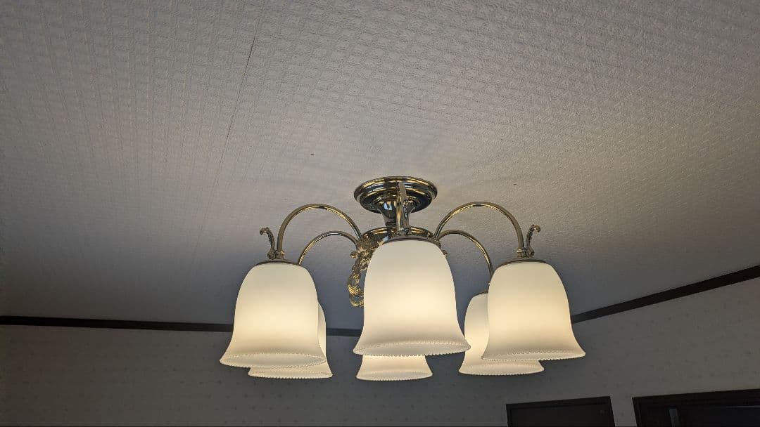 y530　アンティーク調　シャンデリア　ナショナル　6灯