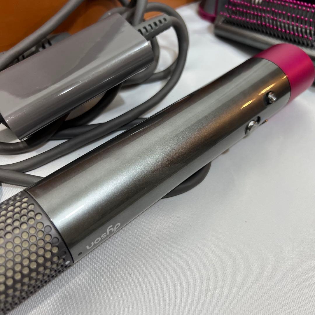 美品　Dyson Airwrap ヘアスタイラー HS01