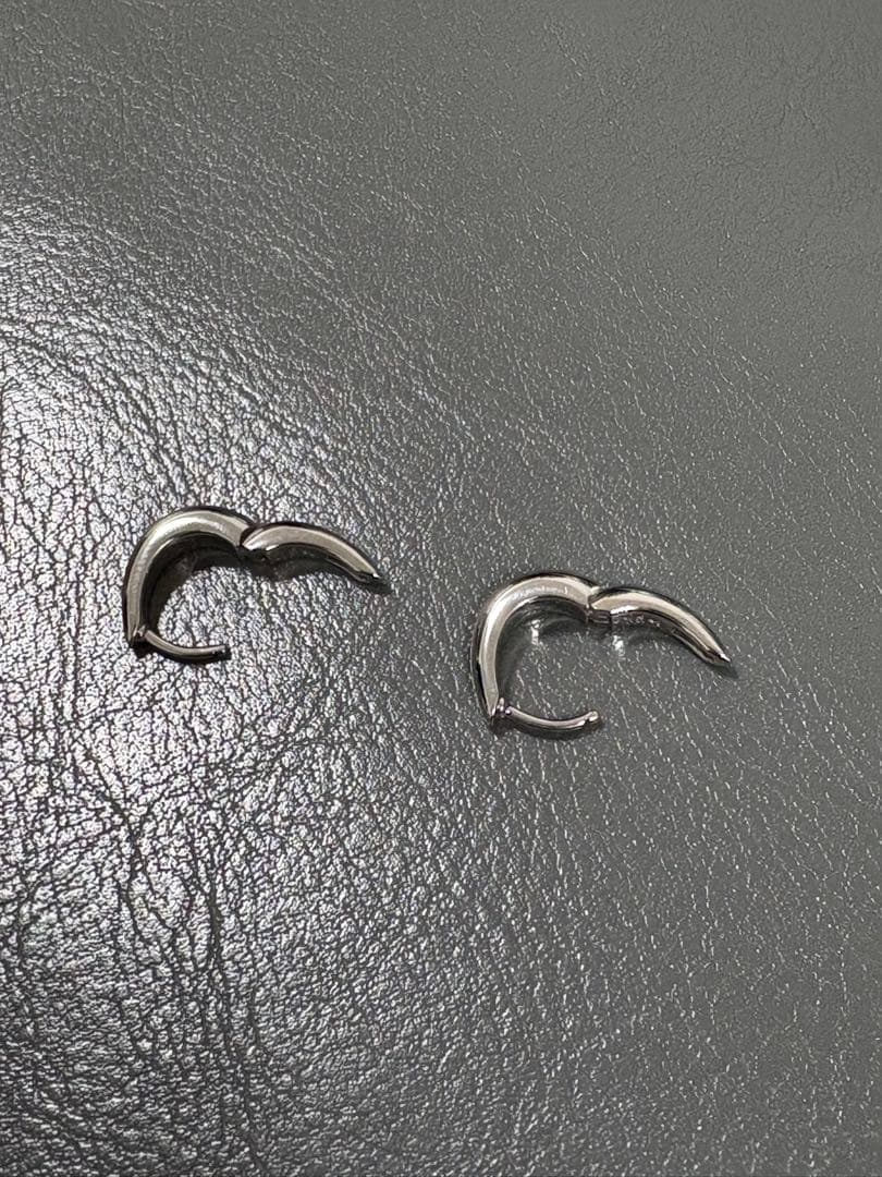 新品/TOM WOOD×TOMORROWLAND Liz Huggies ピアス