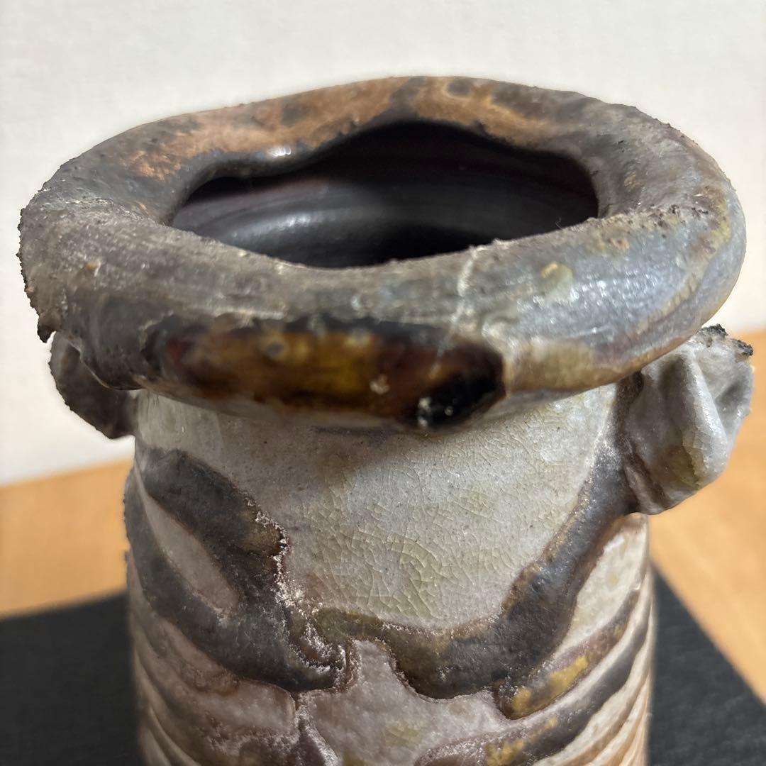 陶器製花瓶(？)