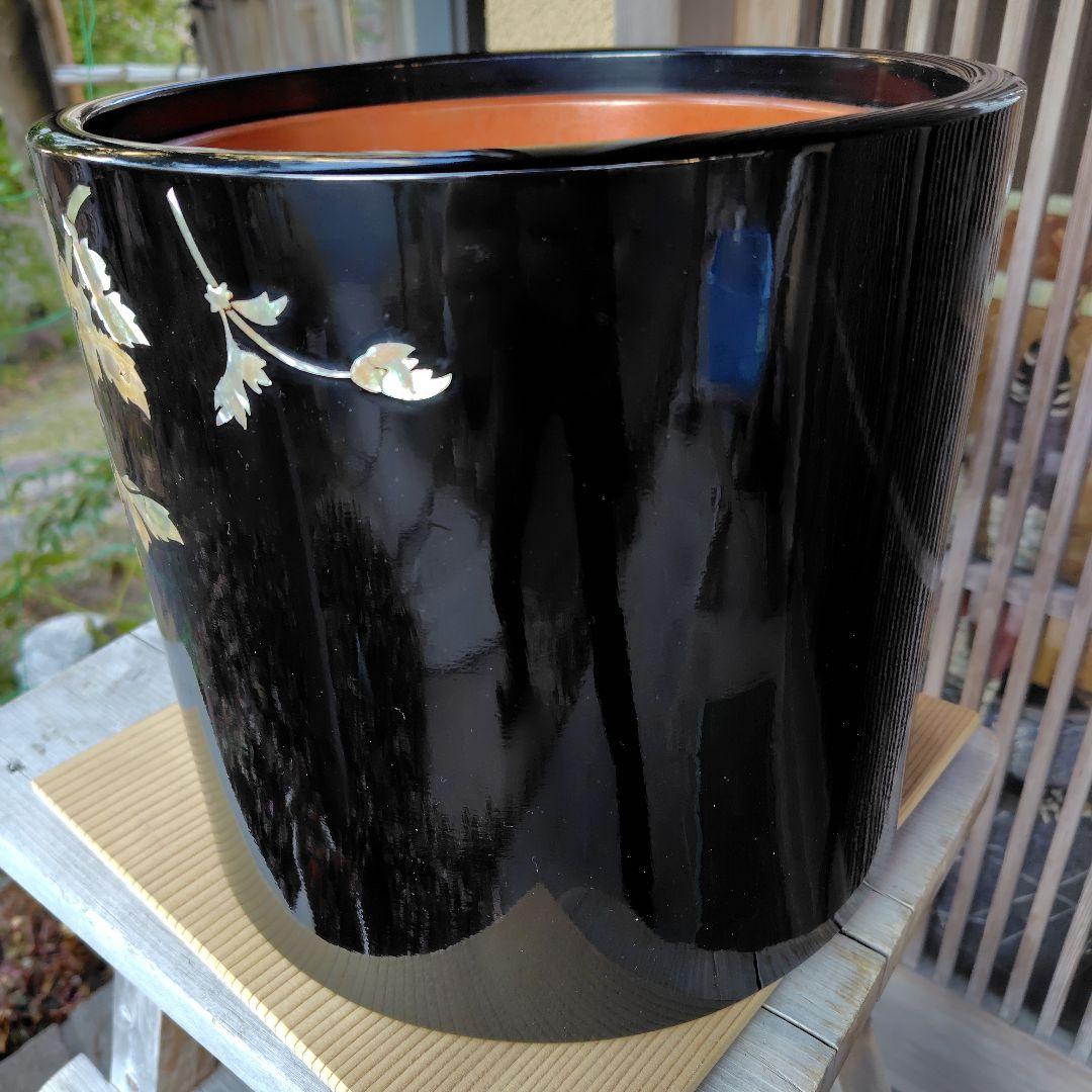 ①菊螺鈿手焙　火鉢黒漆　清菊真香