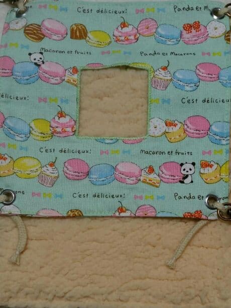 モモンガハウス(パンダ柄マカロン・グリーン)ボアベージュ  2000円