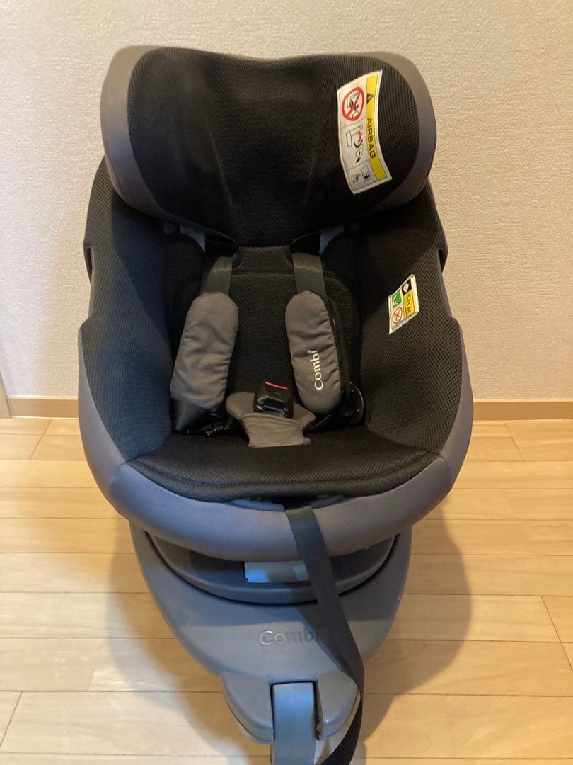 【良品】 Combi コンビ ZB-750 THE S plus ISOFIX