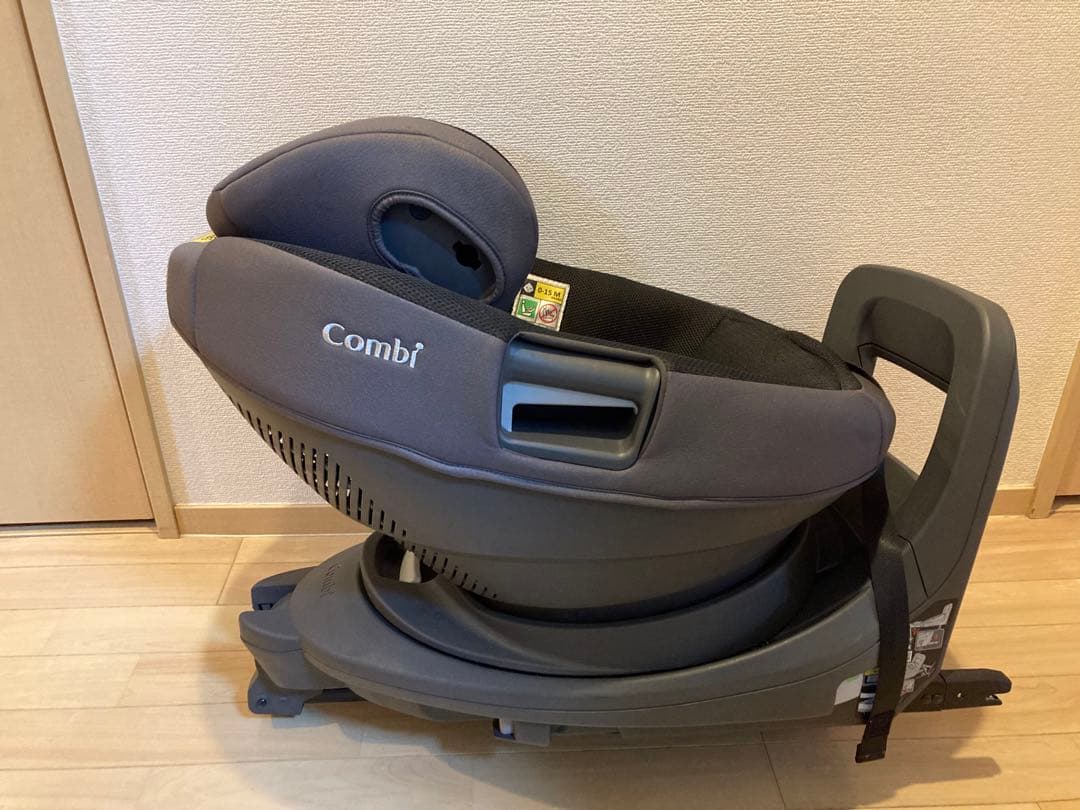 【良品】 Combi コンビ ZB-750 THE S plus ISOFIX