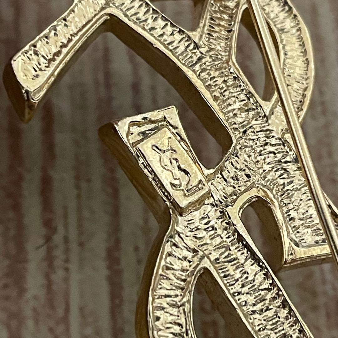 イヴ・サンローラン ロゴ ラインストーン ブローチ ゴールド