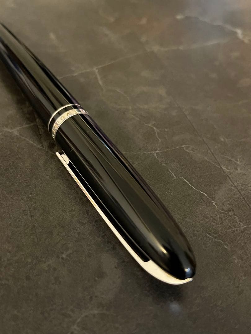 LOUIS VUITTON ルイヴィトン　ボールペン　ブラック